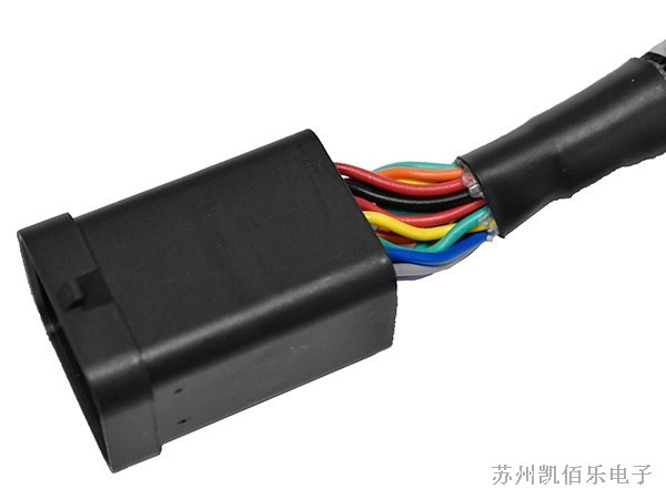 智能農(nóng)機(jī)線(xiàn)束